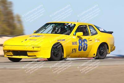 media/Oct-26-2025-CalClub SCCA (Sun) [[8ce1e69566]]/Group 2/Grapevine/